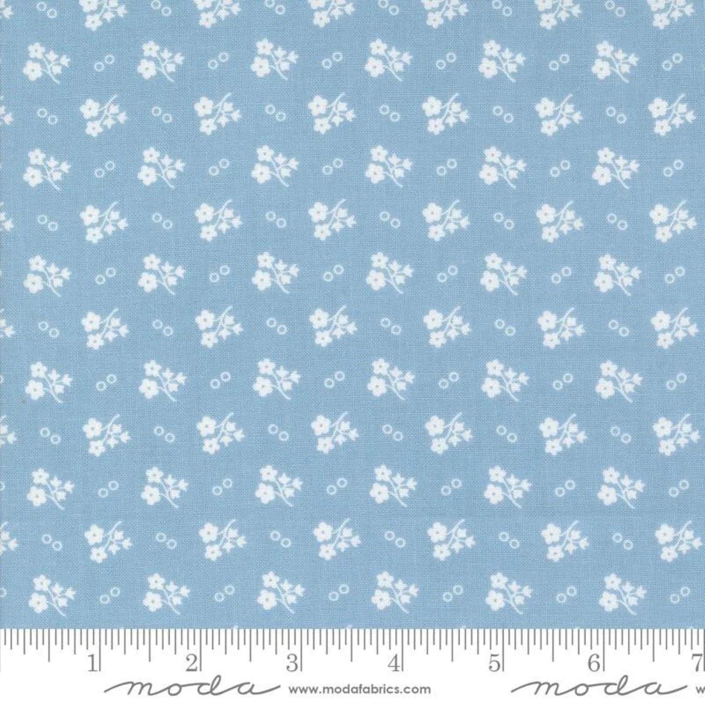 Moda 30s Playtime 5 Fat 16ths 25cm x 26cm (10 x 10.5") cotton quilt fabric Blue