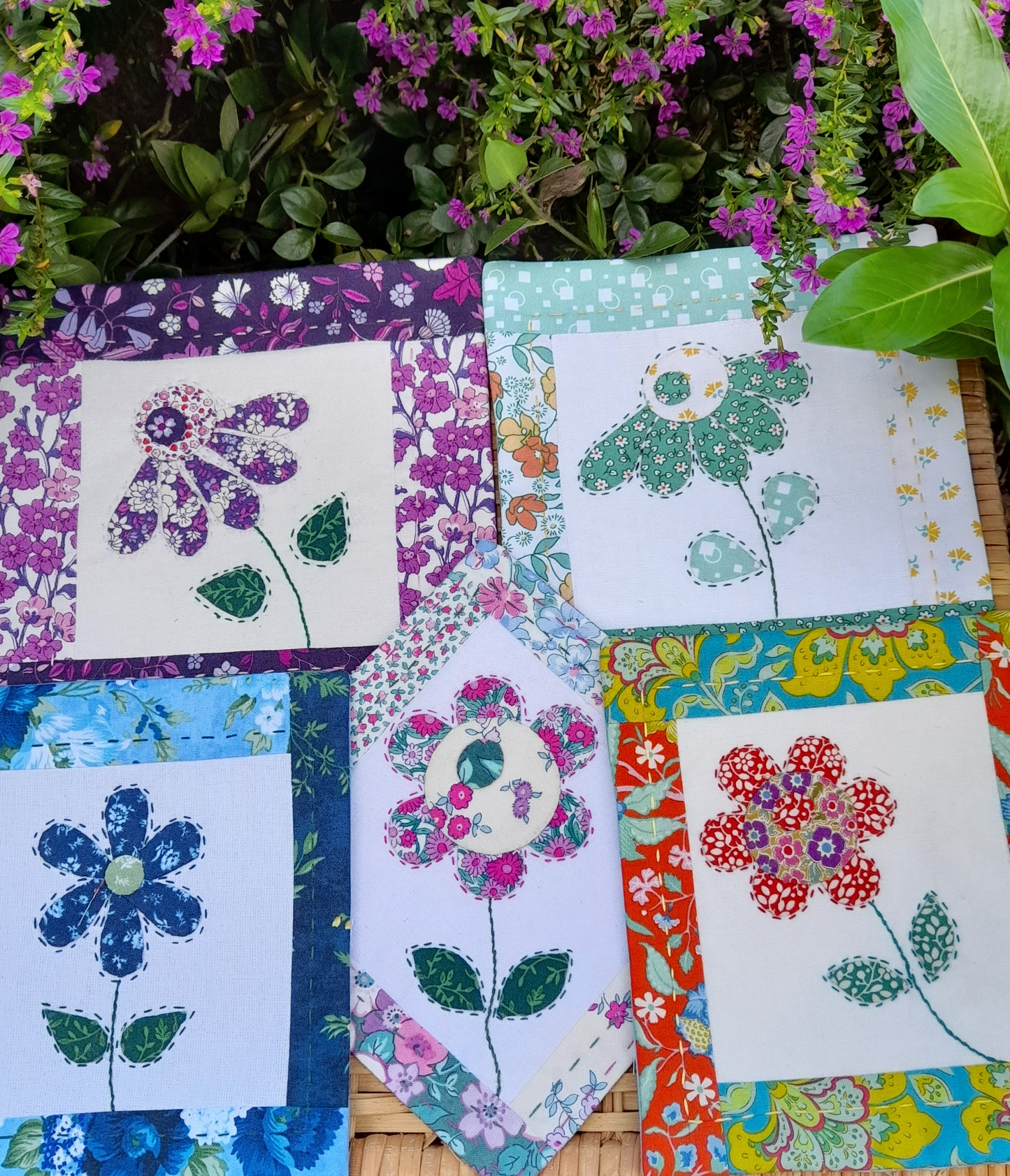 Applique Flower mug rug - Class Kit