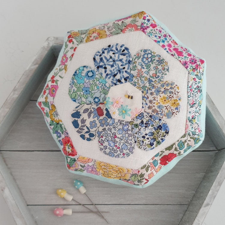 Bee Happy pincushion English Paper Piecing Creative Card Lilabelle Lane pattern