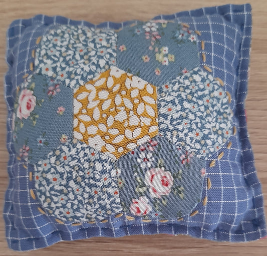 English Paper Pieced Flower Pincushion  - Class Kit