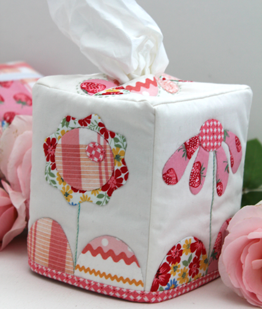 Tissue Box cover Hugs 'N Kisses paper pattern with applique design